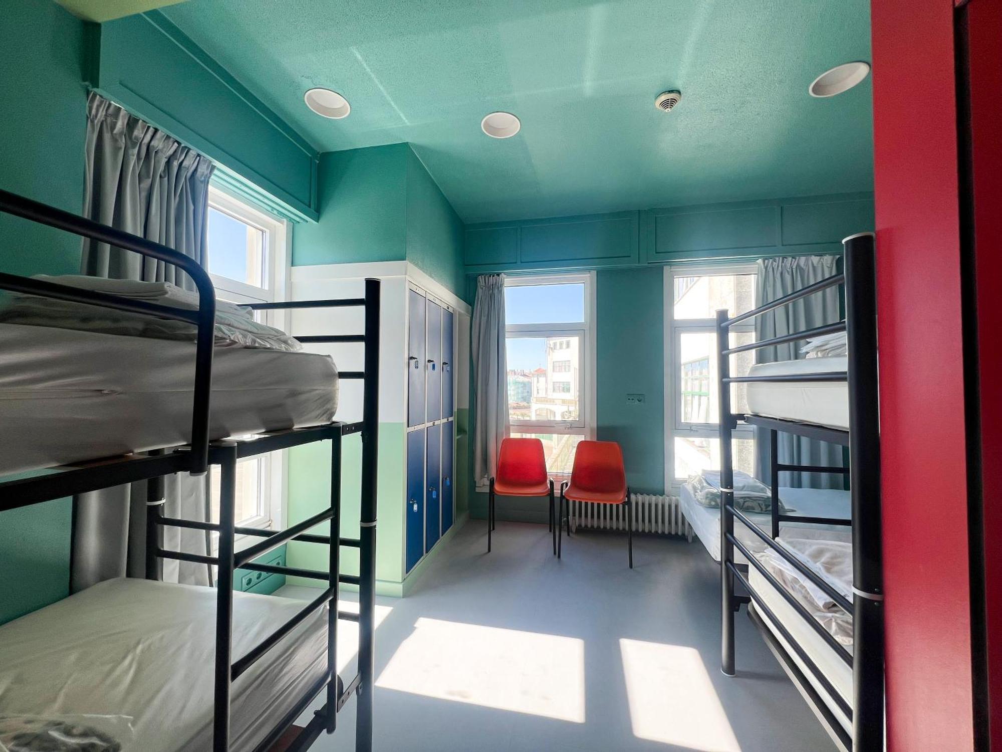 Loop Hostel *