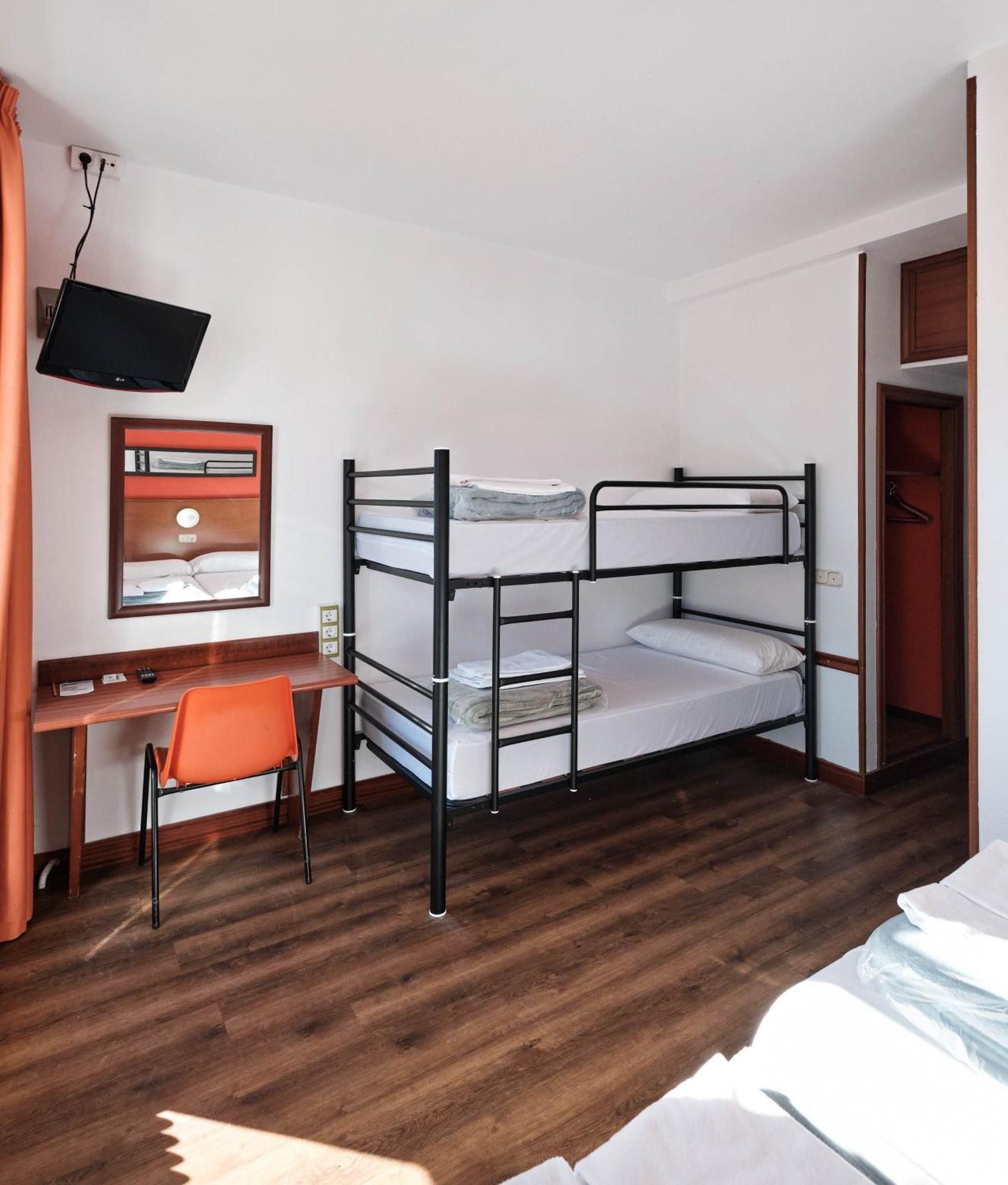 Hostel Loop